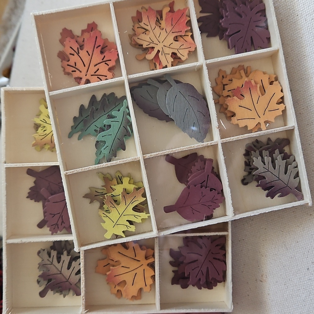 ⚡️SALE ALL 4 BOXES 🍁🍂45 Colorful Wood Autumn Fall Hobby Lobby 1" Wood Leaves